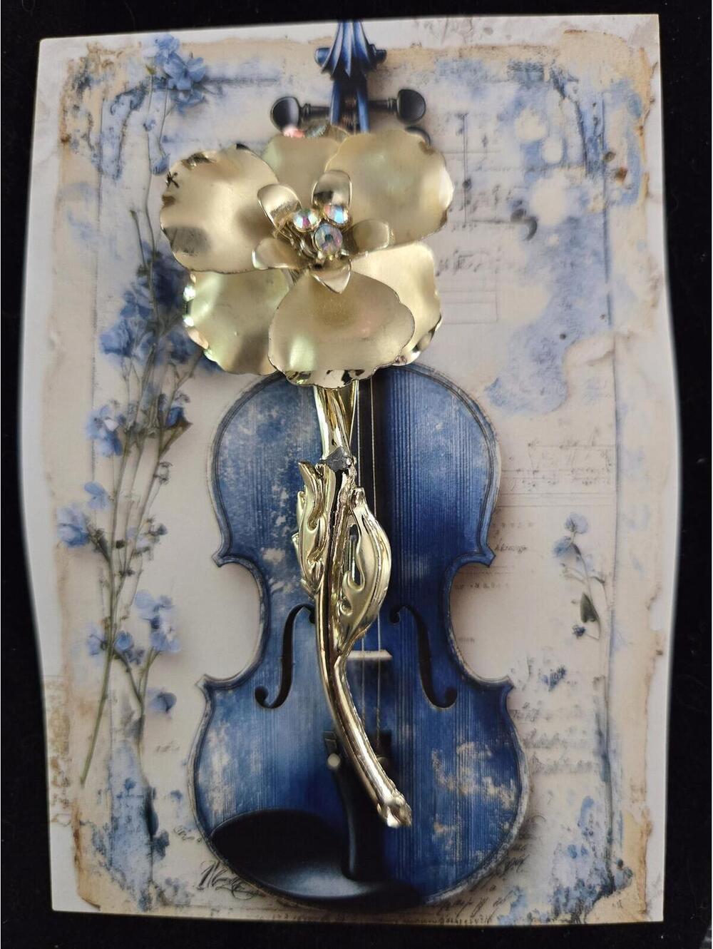 Vintage Gold Tone Flower Brooch with Rhinestones & Card